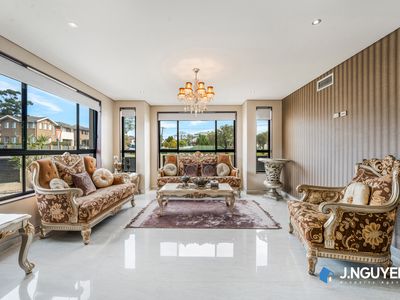 40 Oxford Street, Smithfield