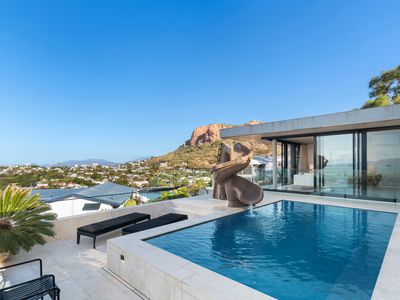 1 Balmoral Drive, Castle Hill