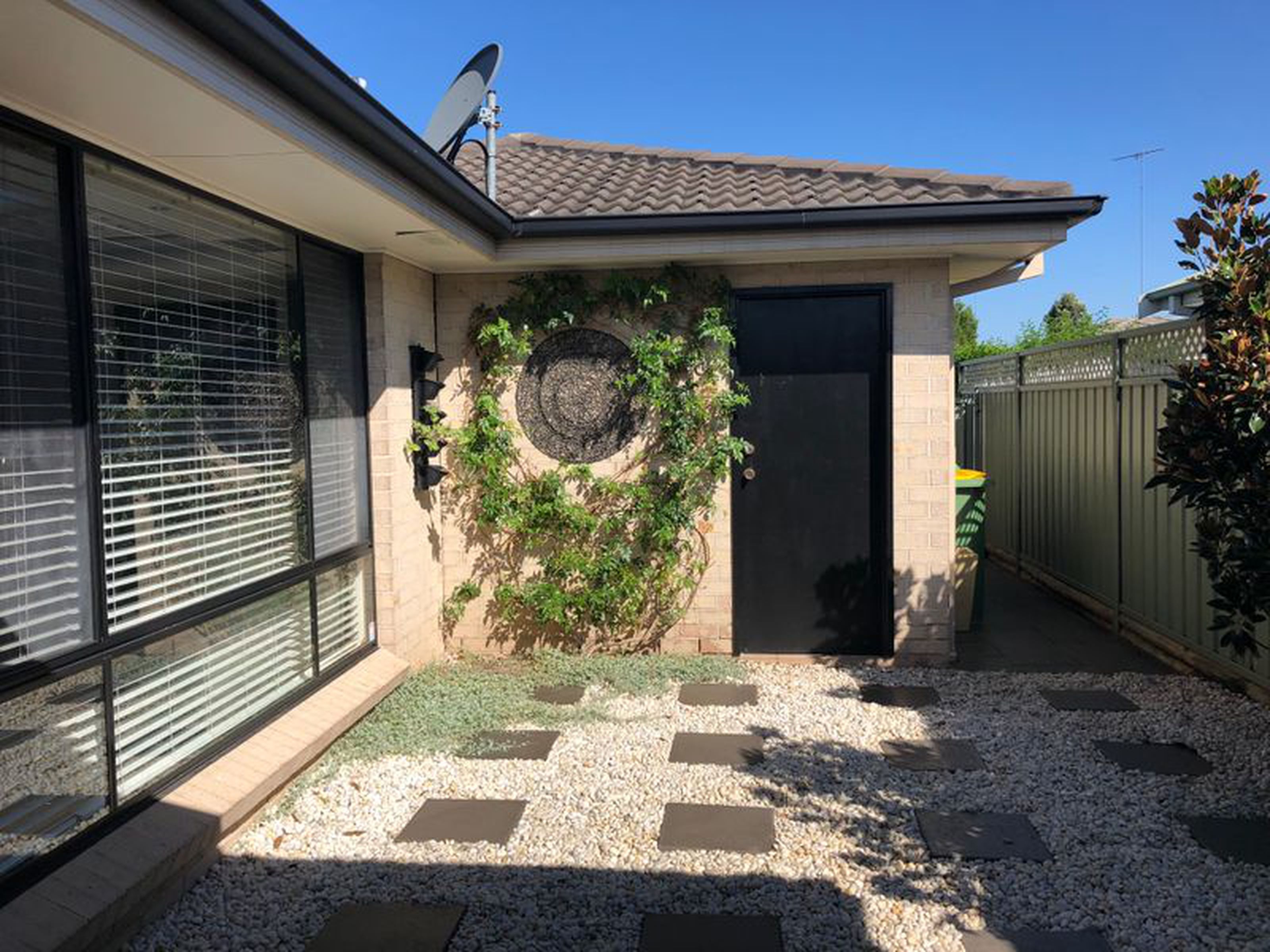 5 Talara Avenue, GLENMORE PARK