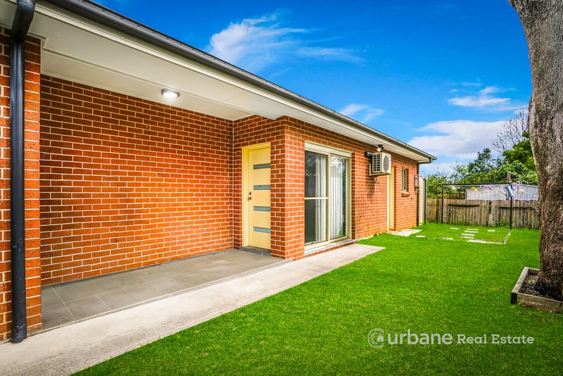 8 & 8A Guerin Street, Doonside