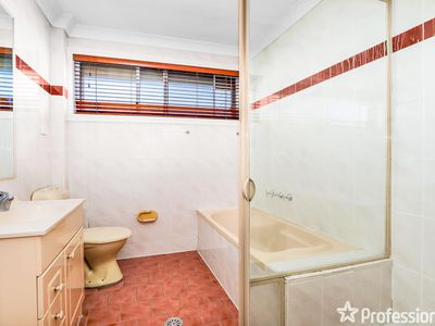 198 James Cook Drive, Kings Langley