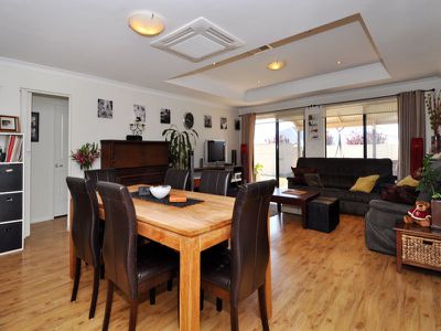 12 Henderson Drive, Kalgoorlie