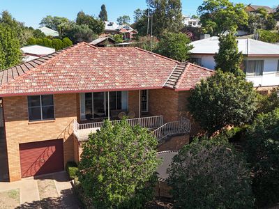 2 Albert Street, Parkes