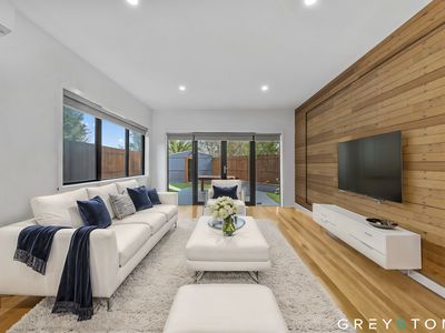 5 / 5-6 Chelsworth Place, Caroline Springs