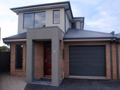 2 / 8 Damte Place, St Albans