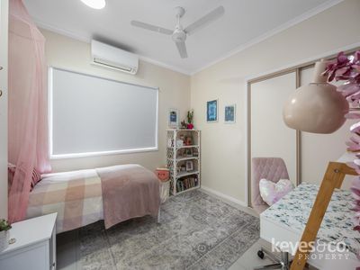 10 Carisbrooke Court, Annandale