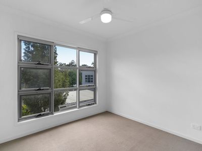 17 / 20 Careel Close, Helensvale