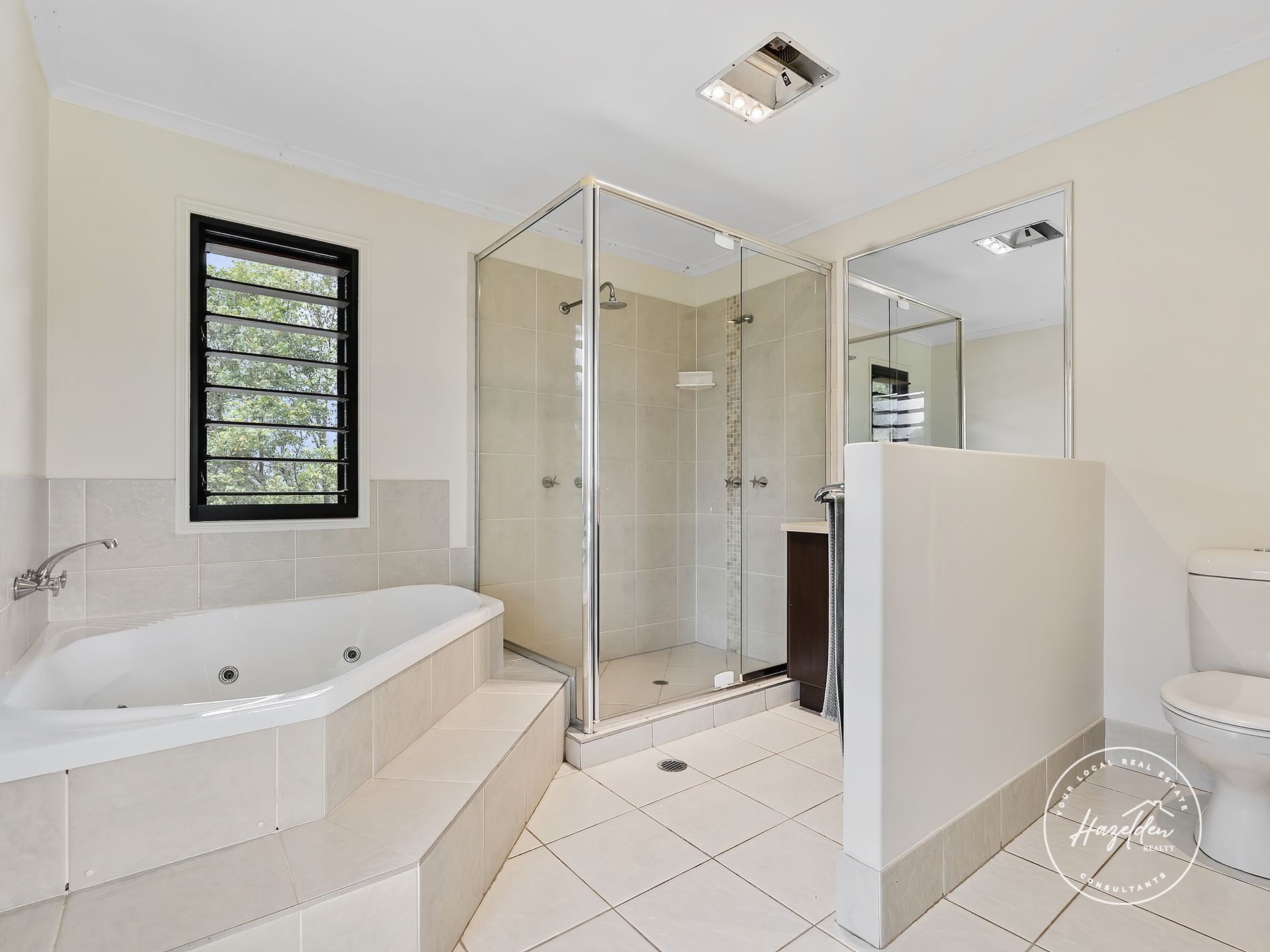 114 Pikes Road, Glass House Mountains