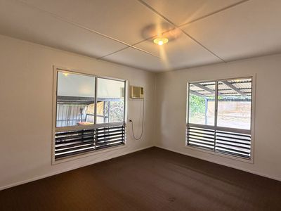 10 Lawson Drive, Moranbah