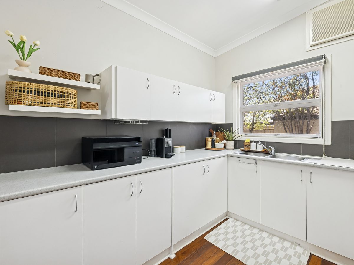 12 Drummond Street, Redcliffe