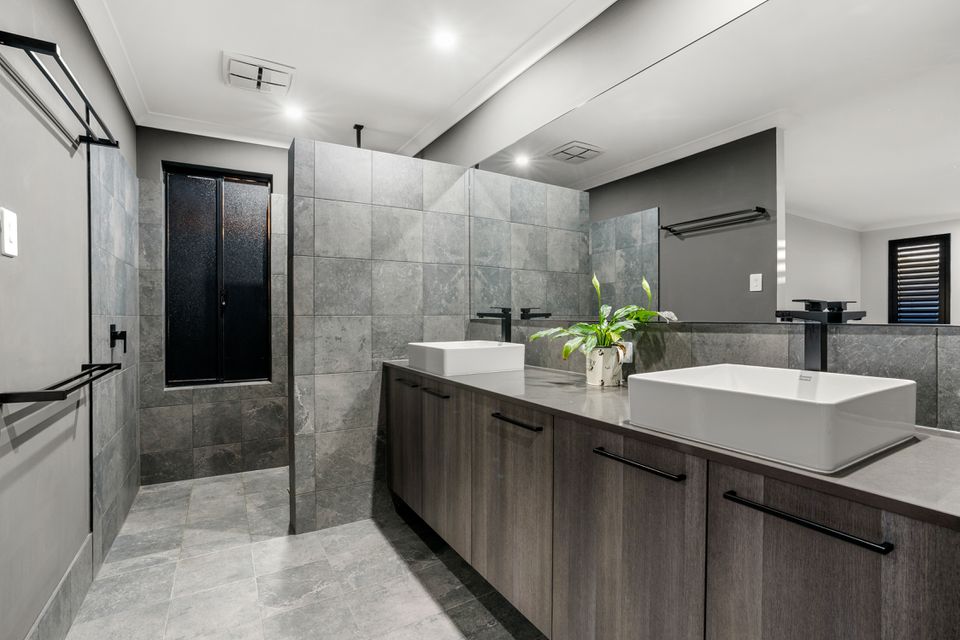 77 Avoca Chase , Baldivis