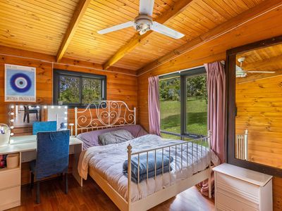 334 Green Pigeon Road, Green Pigeon
