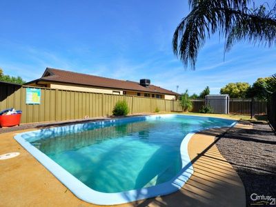 27 Websdale Drive, Dubbo