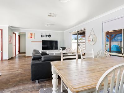 8A Paddington Drive, Hannans