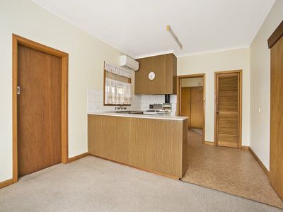 10 Market Street, Harcourt