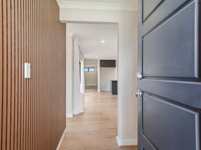 26 Januk Turn, South Guildford