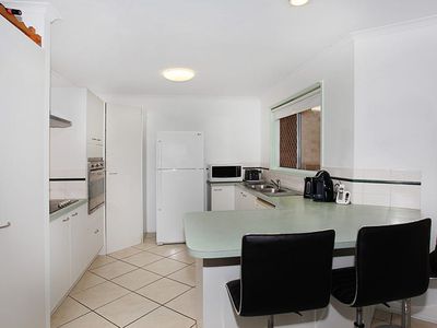 2 / 3 Hoop Court, Maroochydore
