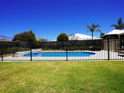 86 St Stephens Cres, Tapping