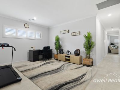 2 TEE CLOSE, Worrigee