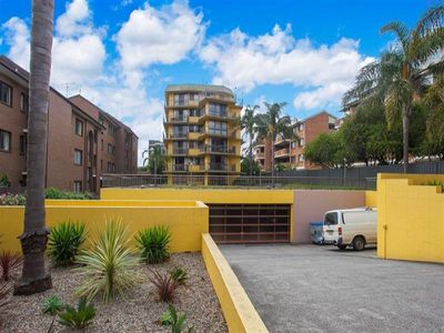 12 / 19-21 Church St, North Wollongong