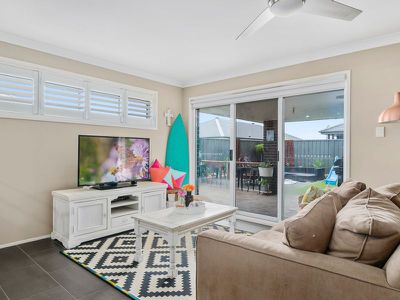 15 Bayview Avenue, Haywards Bay