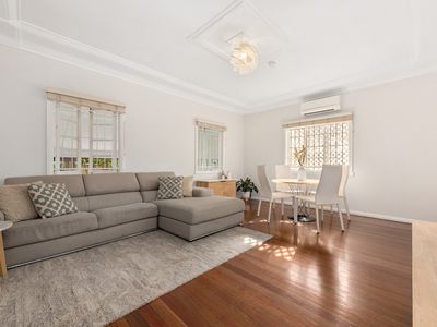 60 Lisson Grove, Wooloowin