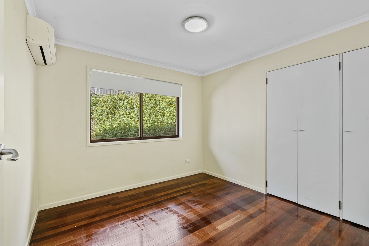 2 / 4 Fishermans Bend, Balmoral