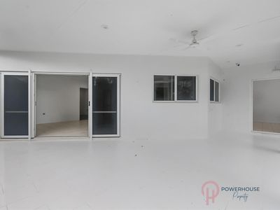 2 Strathmore Court, Mooroobool