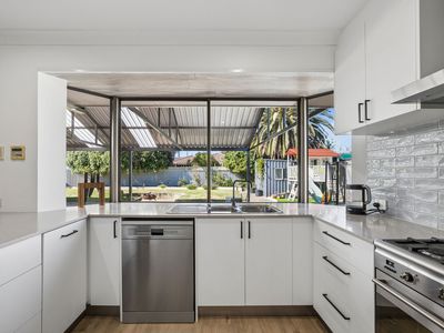 52 Sanderling Drive, Thornlie