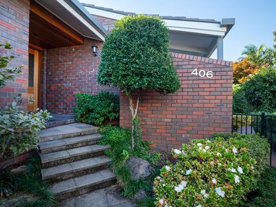 406 CARLMA CRESCENT, Lavington