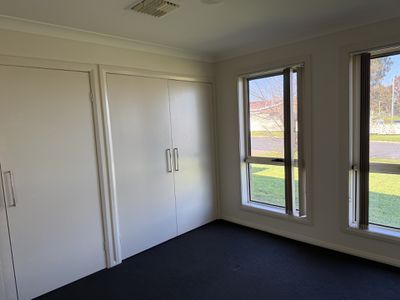 2 Farrer Street, Parkes