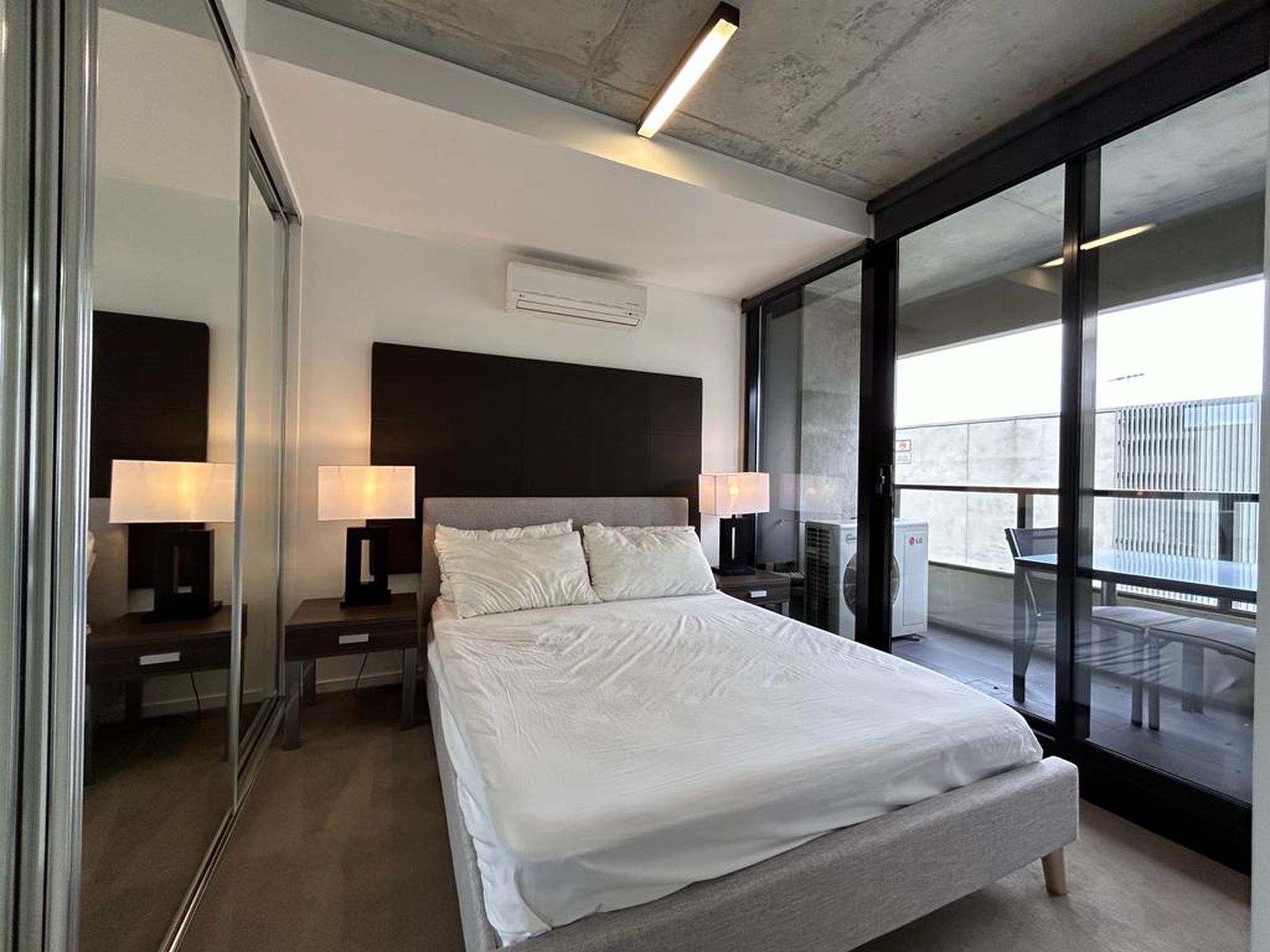 1205 / 568 Saint Kilda Road, Melbourne