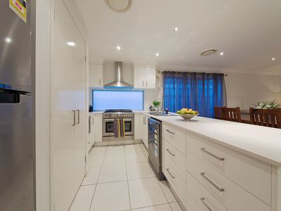 37 Worchester Crescent, Wakerley