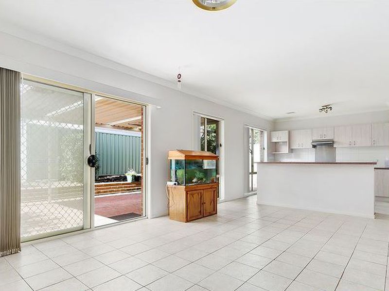 10 Rothwell Circuit, Glenwood