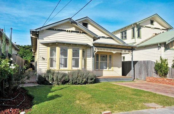 29 Clifton Grove, Coburg