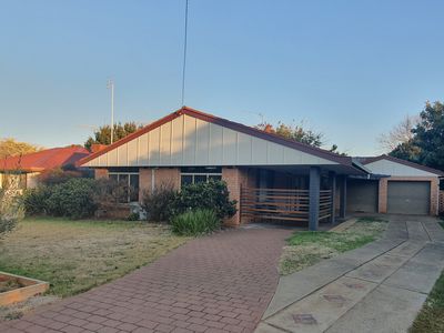 17 Emerald Street, Dubbo