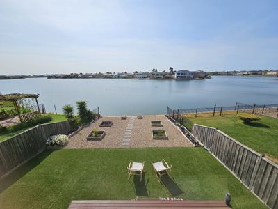 209 Sanctuary Lakes South Boulevard, Point Cook