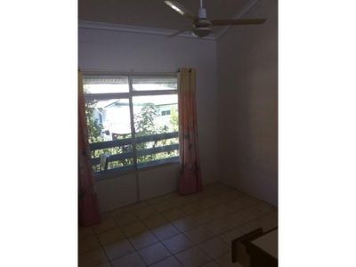 6 / 454 The Esplanade, Urangan
