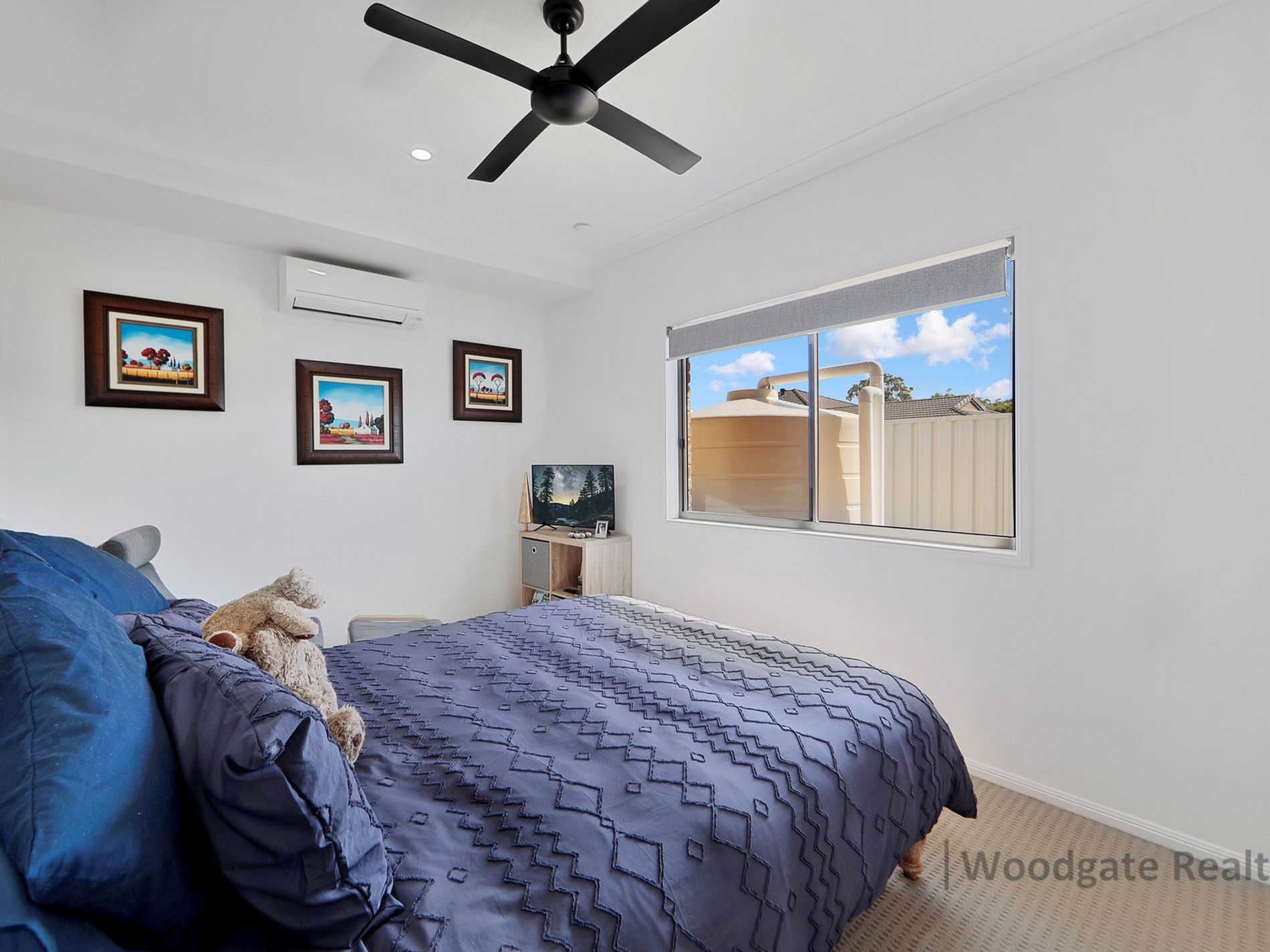 9 Sunset Avenue, Woodgate