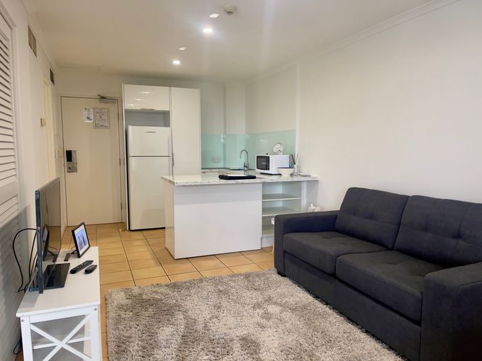 413 / 180 Alexandra Parade, Alexandra Headland