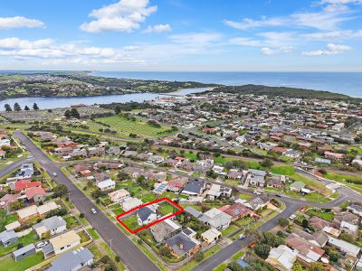 63 Bostock Street, Warrnambool
