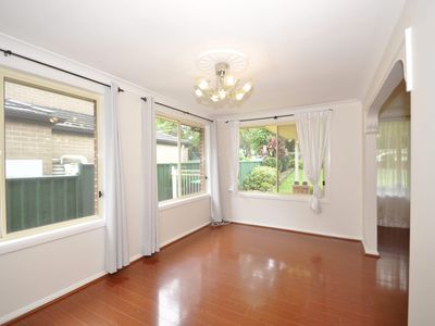 19 Downing Street, Epping