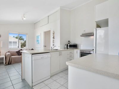 2 / 141 Gympie Terrace, Noosaville