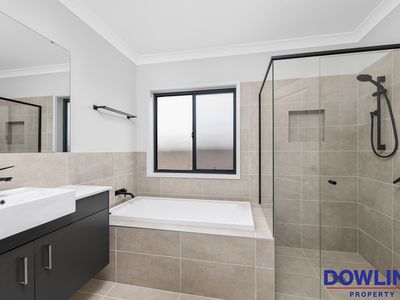 9 Kingaroy Street, Medowie