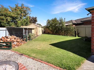 12 Farrar Avenue, Horsham