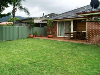 11 Mountbatten St, Corrimal