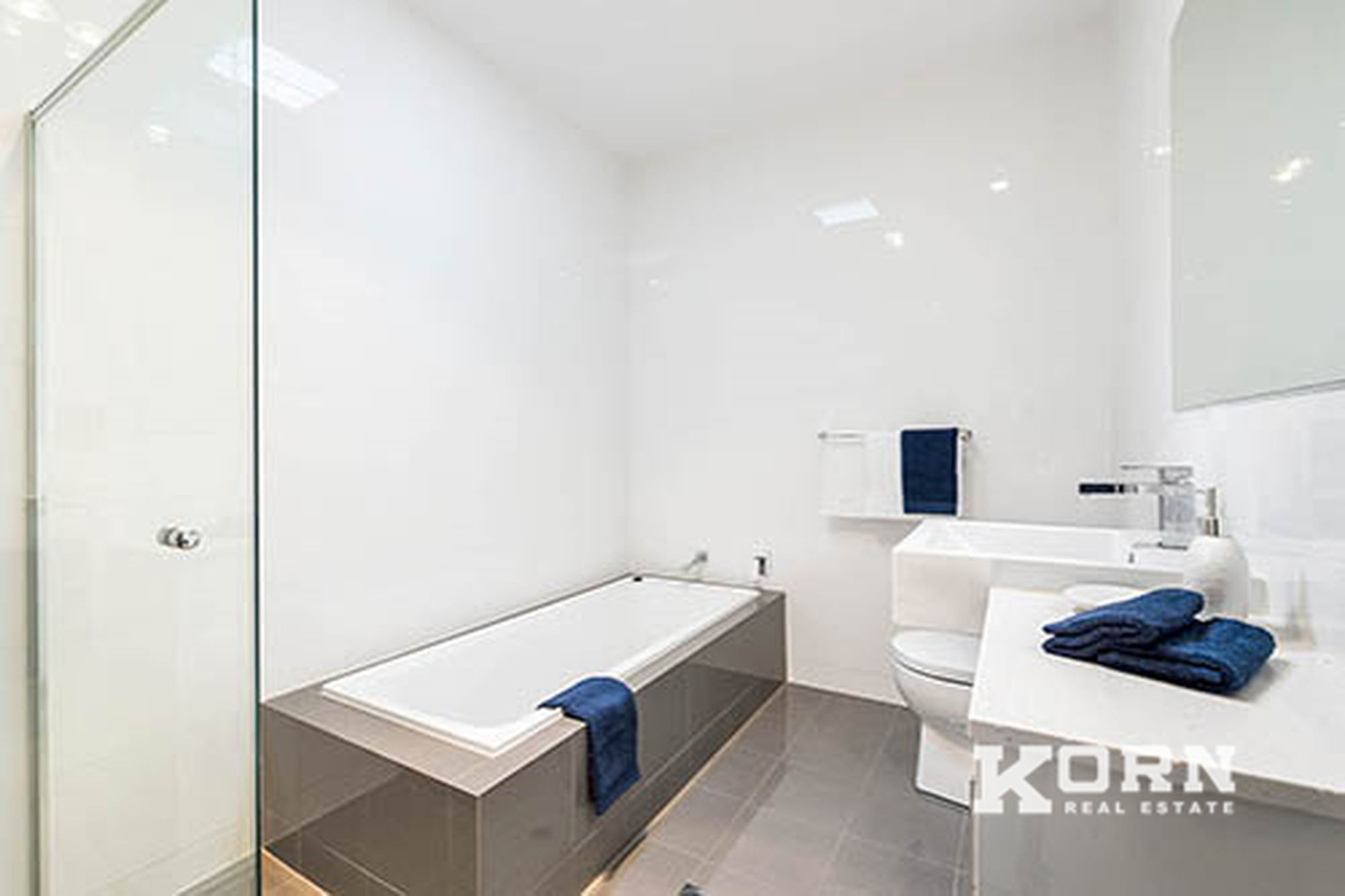 6A Jacaranda Grove, Oaklands Park