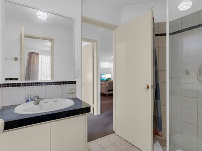 3 / 15 Ellam Street, St James