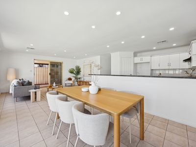 9 Strathbogie Avenue, Findon