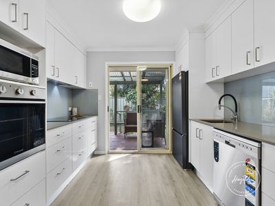 7 / 8 Simpson Street, Beerwah